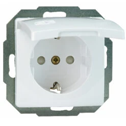 Schutzkontakt Steckdose Mit Federklappdeckel Und Kinderschutz