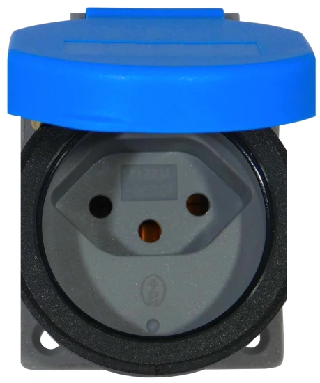 Einbausteckdose Schweizer System T13 IP55 - Neue Norm 3 Einbausteckdose Schweizer System T13 IP55 - Neue Norm